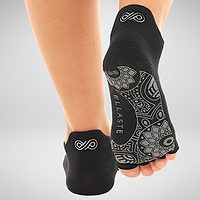 ellaste-open-toe-yoga-socks-featured