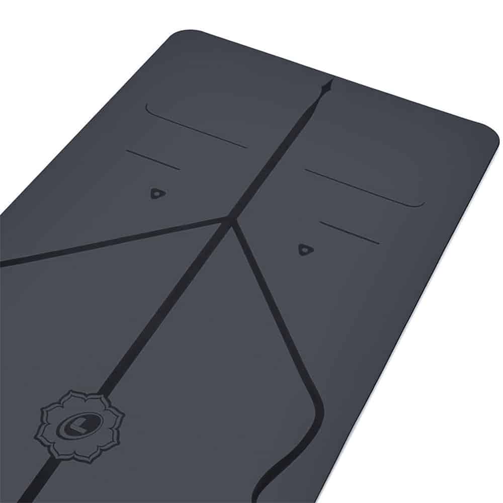 liforme-original-yoga-mat-quality-1.jpg