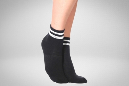 lucky-honey-grip-yoga-socks-featured