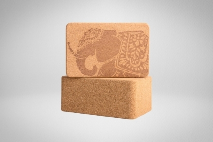 peace-yoga-cork-wood-featured