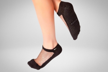 shashi-glitter-mesh-yoga-socks-featured
