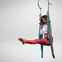 yogatail-aerial-trapeze-yoga-swing-featured
