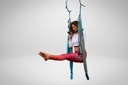 yogatail-aerial-trapeze-yoga-swing-featured